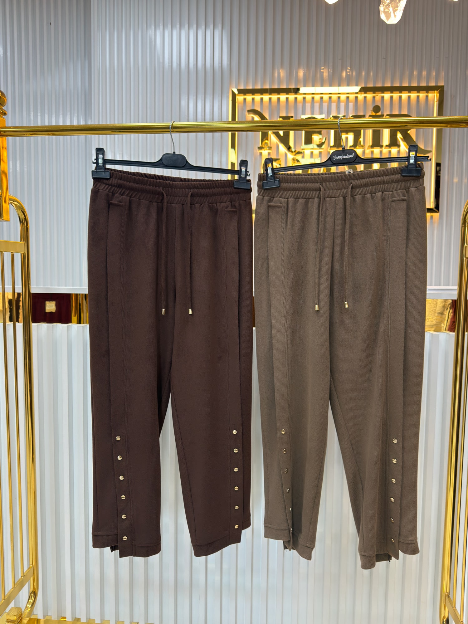 YUSUF ÖZDEMİR HAVUÇ KESİM NUBUK PANTOLON