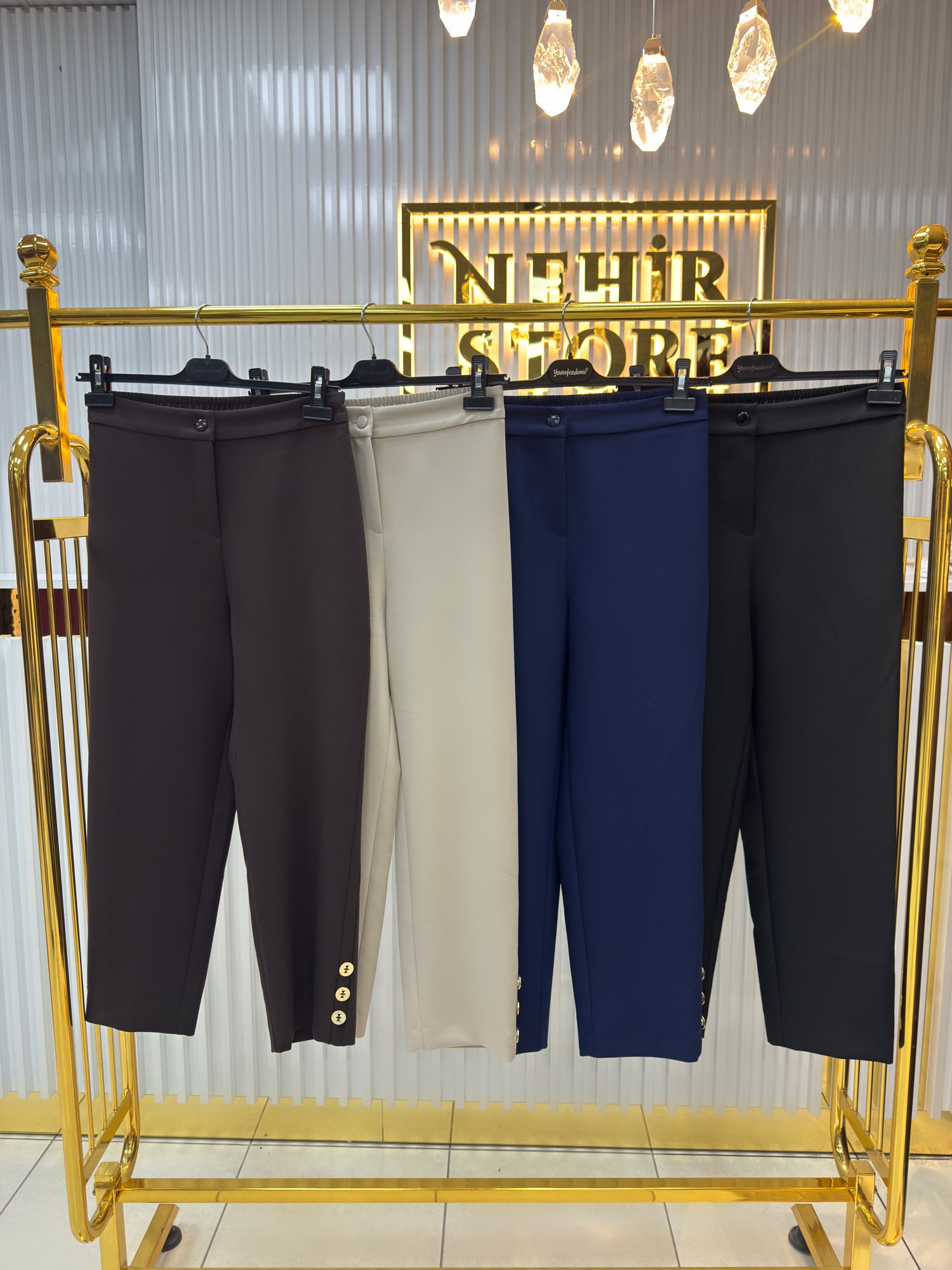 YUSUF ÖZDEMİR PAÇA ÜÇ DÜĞMELİ PANTOLON